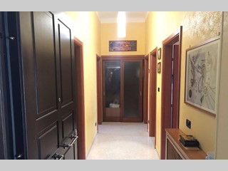 Trilocale in Vendita a Taranto, zona borgo, 95'000€, 100 m²