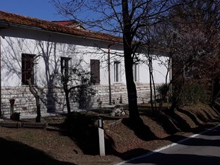 Appartamento in Vendita a Lajatico, zona VIC.LAJATICO, 52'000€, 138 m²