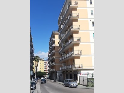 Trilocale in Vendita a Salerno, zona Via lucio petrone, 77, 153'000&euro;, 60 m²