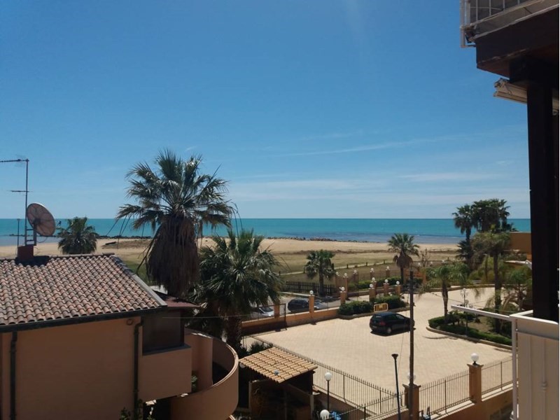 Casa Semi Indipendente in Vendita a Porto Empedocle, zona Lido Azzurro, 110 m²