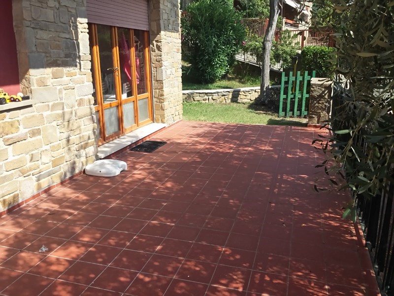 Quadrilocale in Affitto a Castiglione della Pescaia, zona  LEGGERMENTE IN  COLLINA, 2'000€