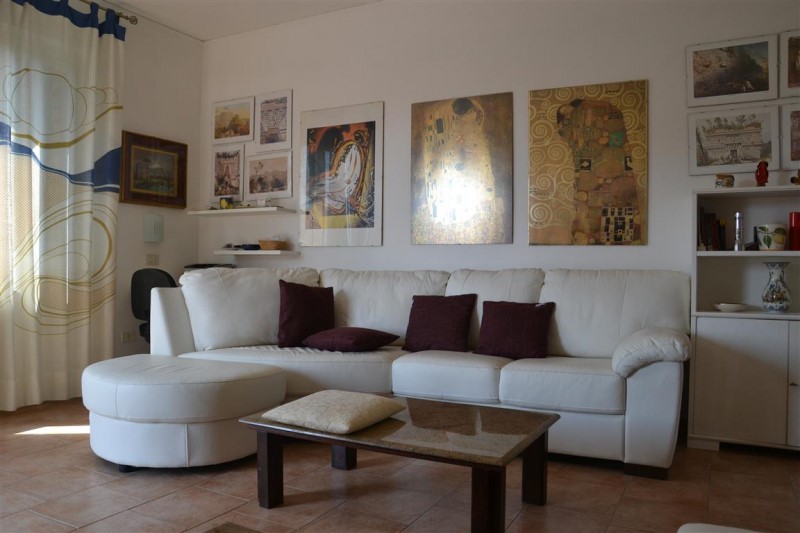Quadrilocale in Vendita a Castiglione della Pescaia, zona RETRO ZONA CIRO , 350'000€, 100 m²