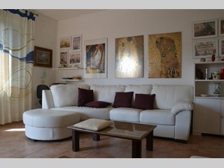 Quadrilocale in Vendita a Castiglione della Pescaia, zona RETRO ZONA CIRO , 350'000€, 100 m²