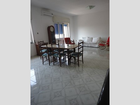 Quadrilocale in Affitto a Pomigliano d'Arco, zona VIA MAURO LEONE 9, 600€, 130 m², arredato