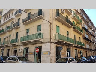Trilocale in Vendita a Messina, zona Centro, 160'000€, 90 m²