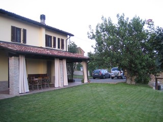 Rustico in Vendita a Volpedo, zona CA' STRINGA, 180'000€, 180 m²