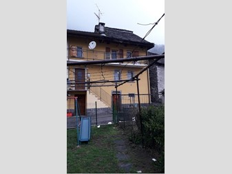 Casa Indipendente in Vendita a Crodo, zona Vegno, 190'000€, 96 m², arredato