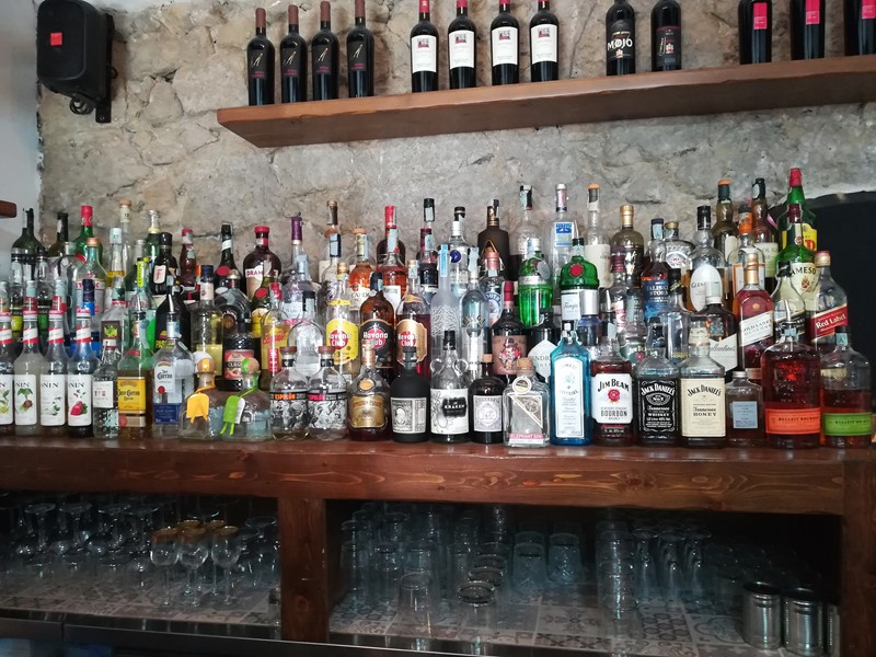 Attività commerciale in Vendita a Pozzuoli, zona Porto, 55'000€, 60 m²