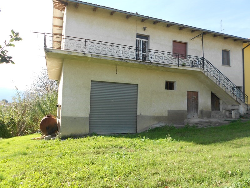 Appartamento in Vendita a Casalincontrada, zona via maiella55, 100'000€, 140 m², arredato