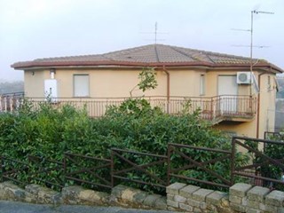 Trilocale in Affitto a Magliano Romano, zona CENTRALE, 300€, 70 m²