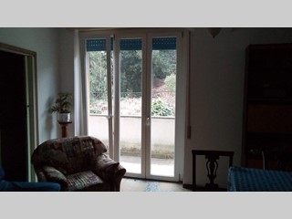 Trilocale in Vendita a Laveno Mombello, zona centrale, 48'000€, 80 m², arredato