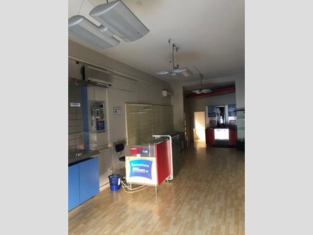 Negozio in Affitto a Capua, zona VIA FUORI PORTA ROMA , 650€, 100 m²