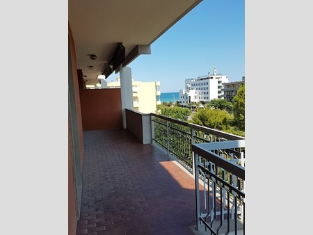 Quadrilocale in Vendita a Fermo, zona Casabianca di Fermo, 190'000€, 135 m², arredato