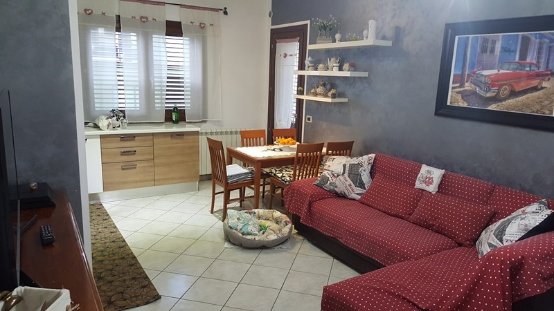 Quadrilocale in Vendita a Latina, zona Centro, 130'000€, 70 m²