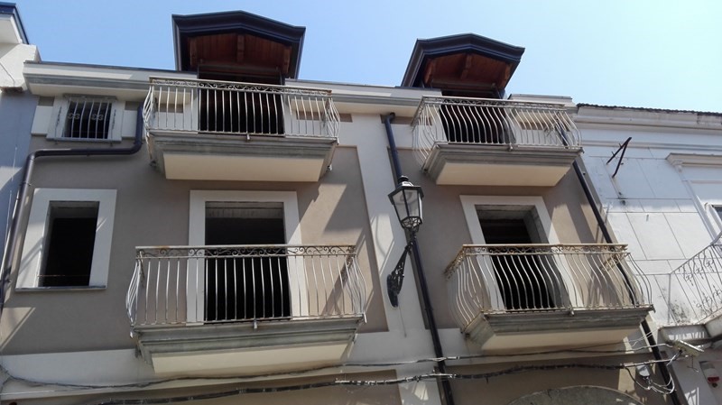 Casa Indipendente in Vendita a Nocera Inferiore, 145'000€, 150 m², con Box