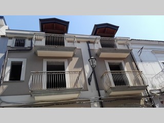 Casa Indipendente in Vendita a Nocera Inferiore, 145'000€, 150 m², con Box