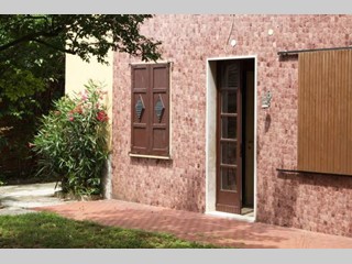 Villa in Vendita a Alessandria, zona San Giuliano Nuovo, 425'000€, 345 m²