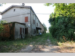 Rustico in Vendita a Modena, zona Baggiovara, 700'000€, 4000 m²