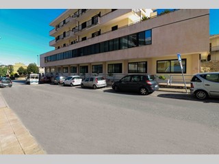 Immobile commerciale in Vendita a Modica, zona Sacro Cuore, 1'900'000€, 1100 m²