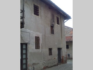 Casa Indipendente in Vendita a Carpignano Sesia, zona CENTRO, 19'000€, 105 m²