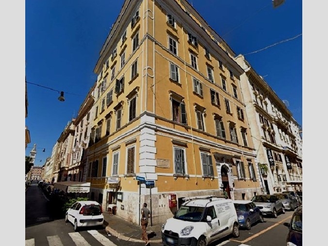 Appartamento in Vendita a Roma, 384'000€, 180 m²