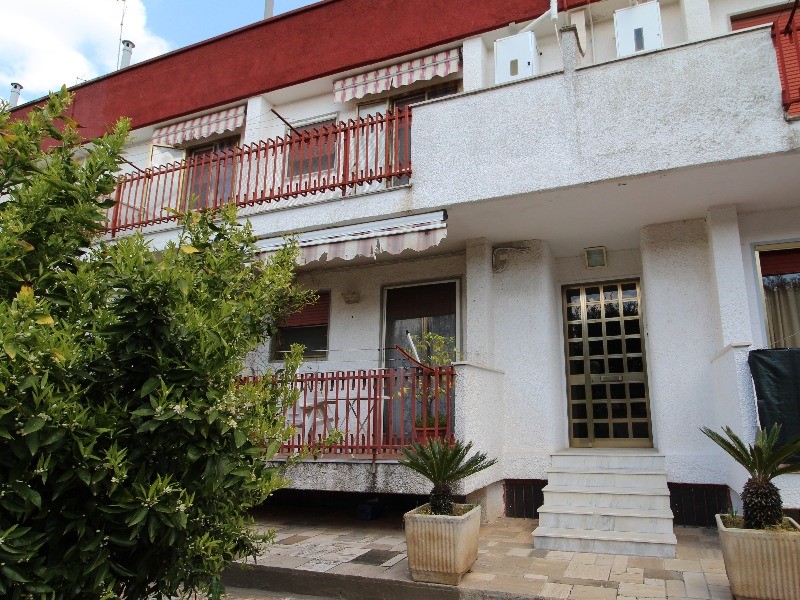 Quadrilocale in Vendita a Sammichele di Bari, zona centrale, 120'000€, 115 m²