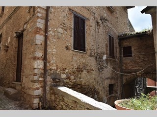 Appartamento in Vendita a Contigliano, zona CENTRO STORICO, 14'000&euro;, 100 m², arredato