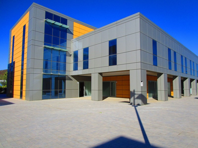 Ufficio in Affitto a Olbia, zona via Georgia , 450€, 75 m²