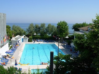 Quadrilocale in Affitto a Gabicce Mare, zona MARE, 350€, 70 m²