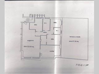 Appartamento in Vendita a Barletta, 270'000€, 200 m²