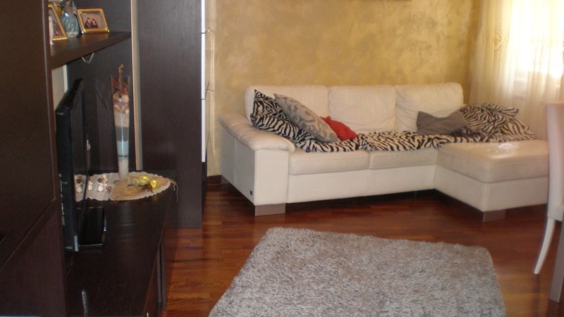 Quadrilocale in Vendita a Carrara, 160'000€, 75 m²