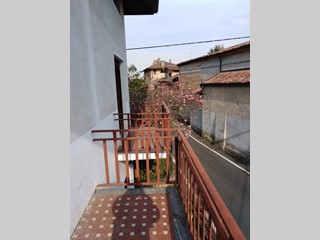 Casa Indipendente in Vendita a Muzzano, zona prima collina biellese, 98'000€, 340 m²