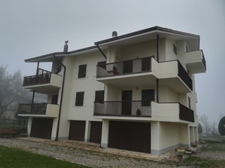 Quadrilocale in Vendita a Roverè Veronese, zona Roverè 1000, 70'000€, 70 m², con Box