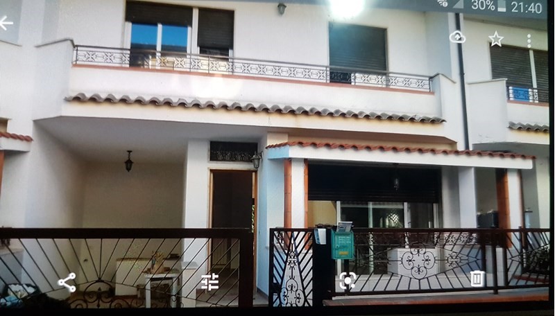 Villa in Affitto a Giugliano in Campania, zona Pozzuoli, 600€, 130 m², con Box