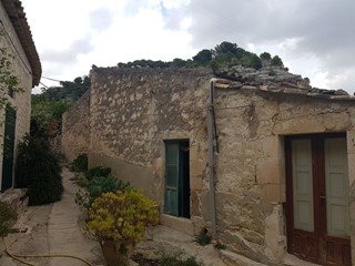 Rustico in Vendita a Scicli, zona Centro Storico, 68'000€, 70 m²