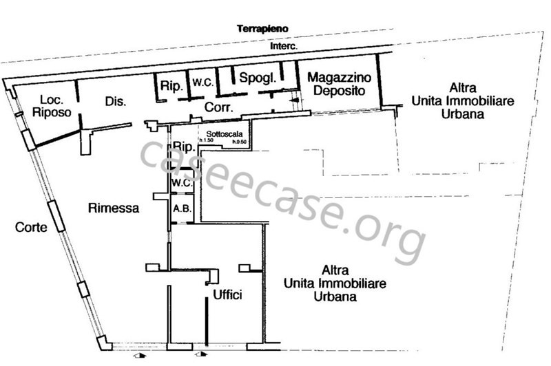 Immobile commerciale in Vendita a Sanremo, zona Nord, 450'000€, 270 m²