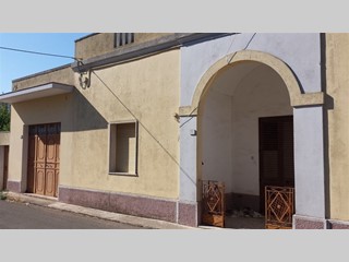 Casa Indipendente in Vendita a Corsano, 195'000€, 170 m²