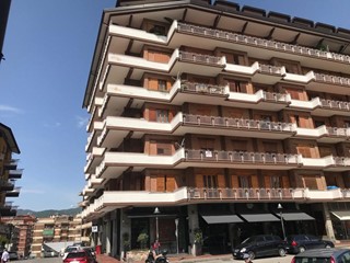 Appartamento in Vendita a Avellino, zona via scandone, 340'000&euro;