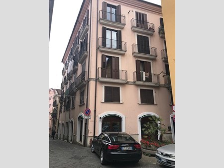 Appartamento in Vendita a Avellino, zona via oblate, 150'000&euro;, 100 m²