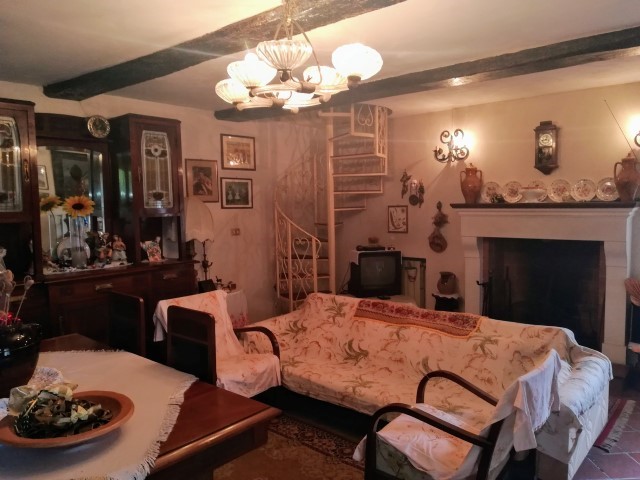 Casa di corte in Vendita a Baldissero Torinese, zona Collinare, 100'000€, 100 m²