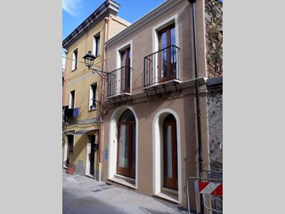 Appartamento in Vendita a Cagliari, zona Carbonia-Iglesias, 145'000&euro;, 115 m²