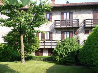 Villetta a schiera in Vendita a Barzana, 230'000€, 230 m²