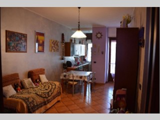 Bilocale in Vendita a Torino, zona Mirafiori Sud, 79'000€, 55 m², arredato