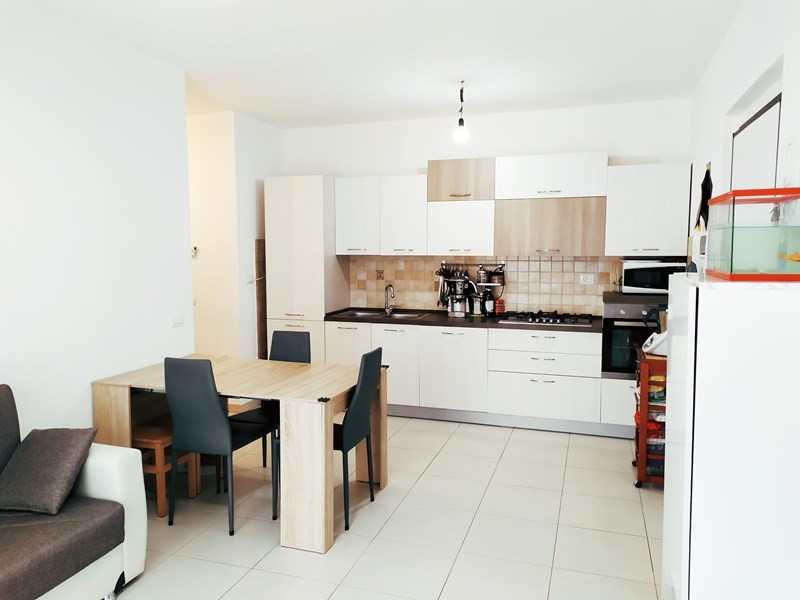 Trilocale in Vendita a Santo Stefano di Magra, zona centro, 160'000€, 75 m², arredato