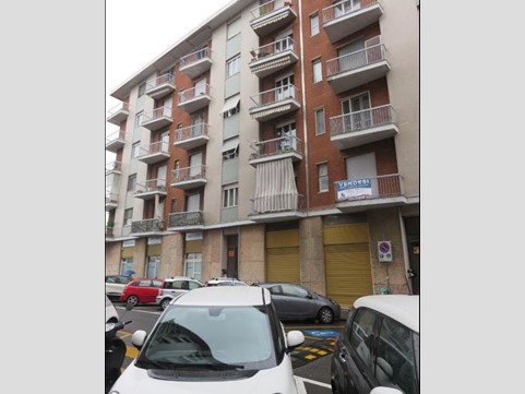Bilocale in Vendita a Settimo Torinese, zona villaggio olimpia, 58'000€, 66 m²