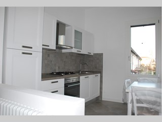 Quadrilocale in Vendita a Bondeno, zona centro, 68'000€, 50 m², arredato