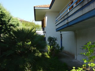 Villa in Vendita a Sparanise, 270'000€, 260 m², con Box