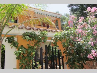 Casa Indipendente in Vendita a Alessano, zona Marina di Novaglie, 490'000€, 200 m², arredato, con Box