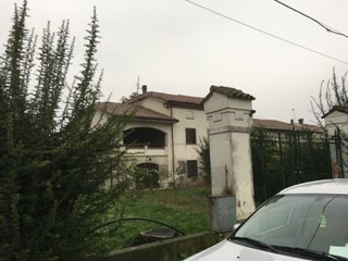 Casale in Vendita a Casei Gerola, 110'000€, 160 m²