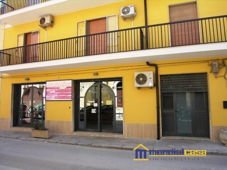 Negozio in Vendita a Pachino, 90'000€, 75 m²